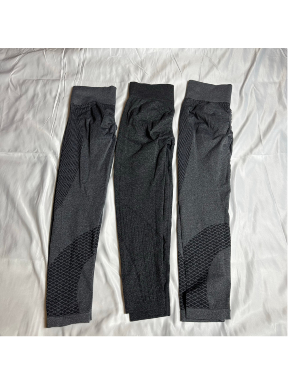 Women's Set Of 3 Unbranded Seamless Leggings Size L Grey Black